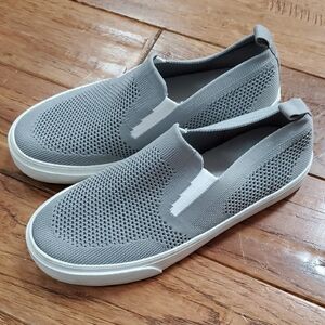 Old Navy knit slip on sneaker loafers